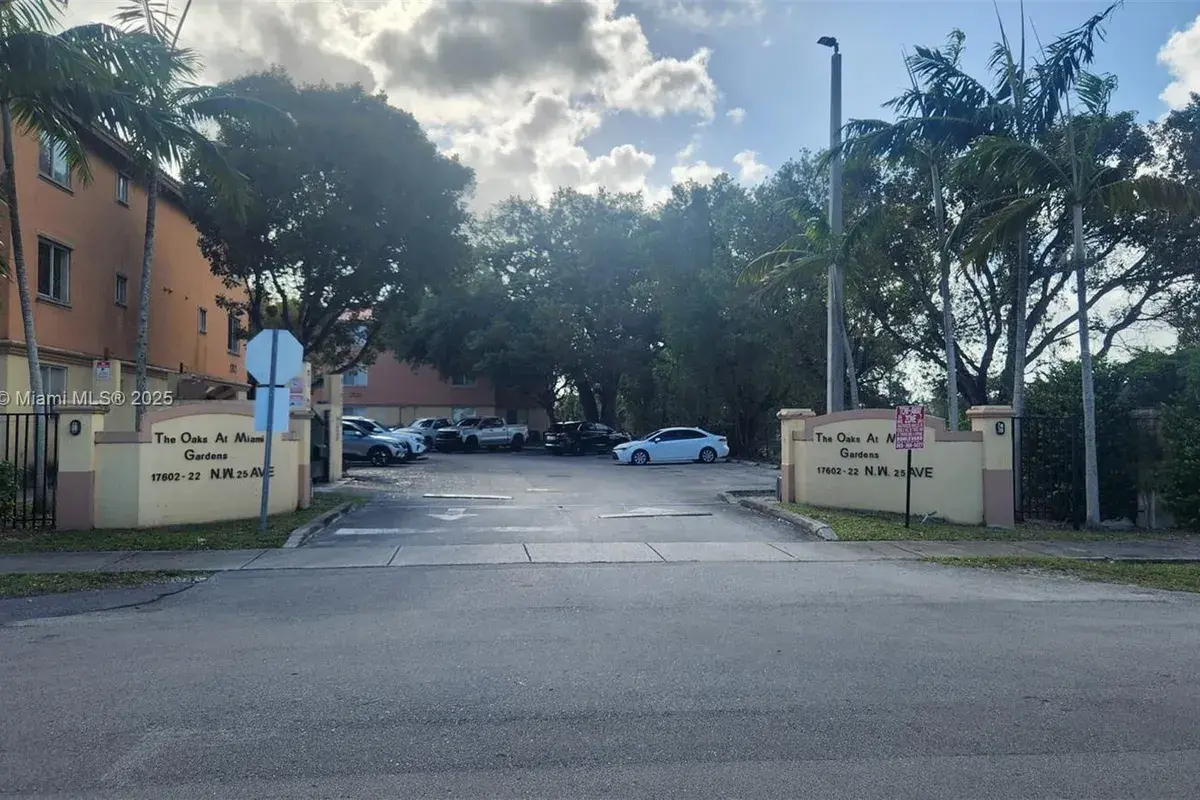 17602 NW 25th Ave # 101, Miami Gardens FL 33056