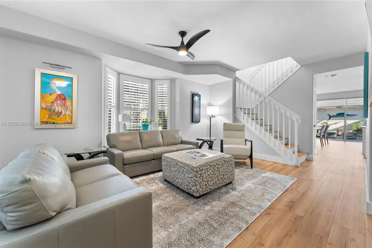 129 Farmingdale Dr, Jupiter FL 33458