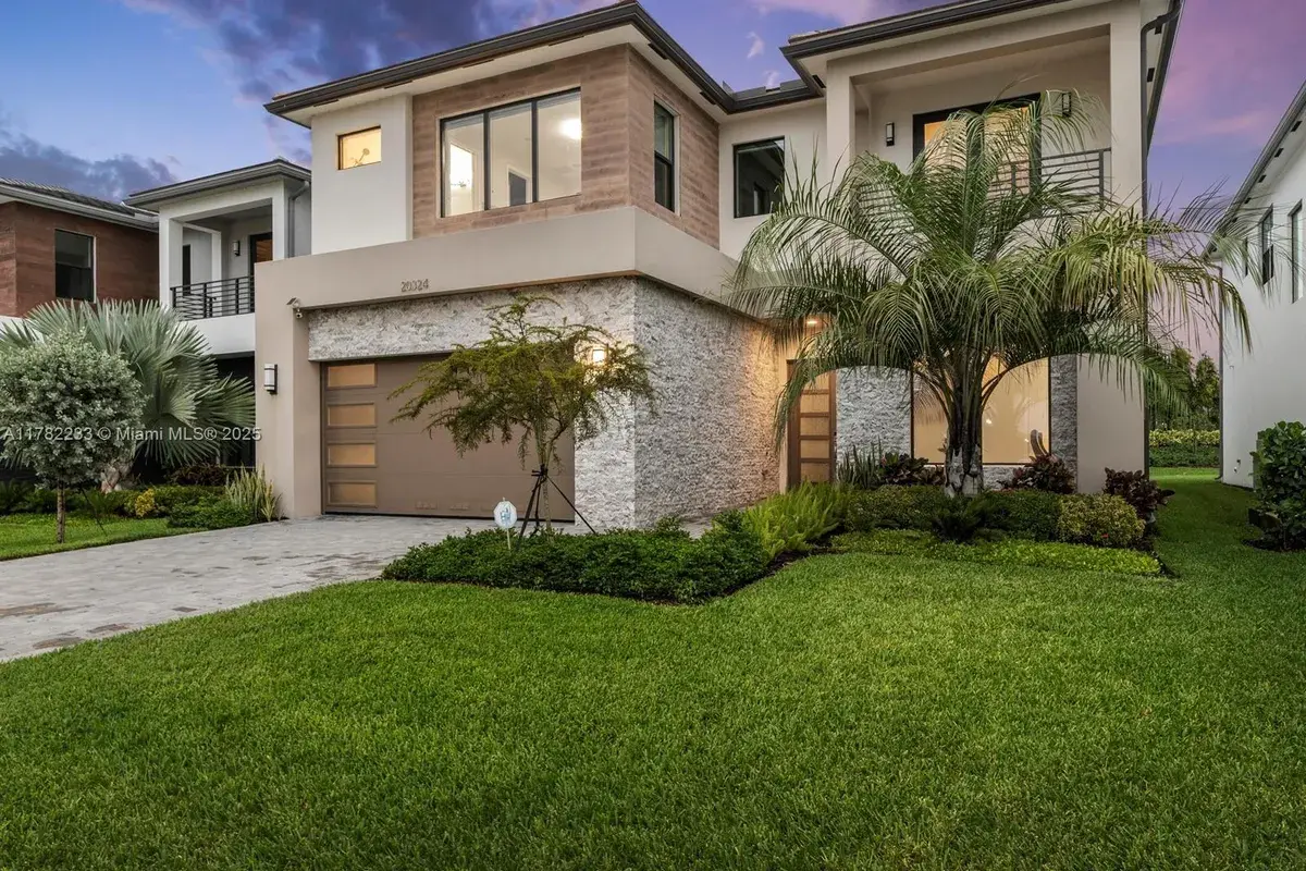 20324 Castle Stuart Ave, Boca Raton FL 33434