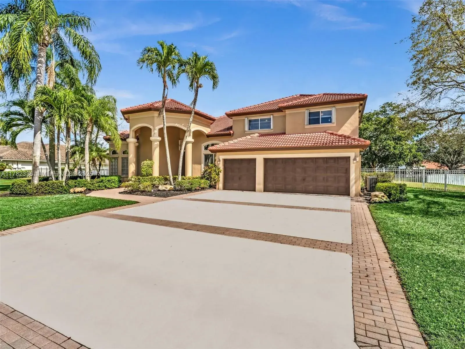 3440 Carlton Ln, Davie FL 33330