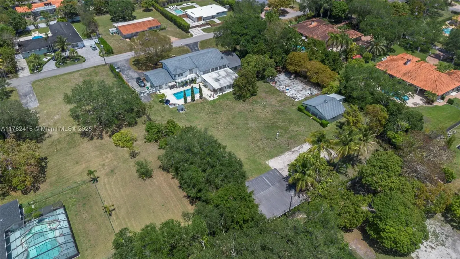 8350 SW 98 th St, Miami FL 33156 photo 2