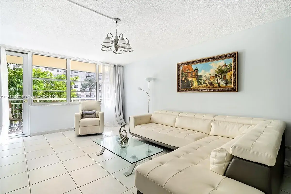 251 174th St # 107, Sunny Isles Beach FL 33160