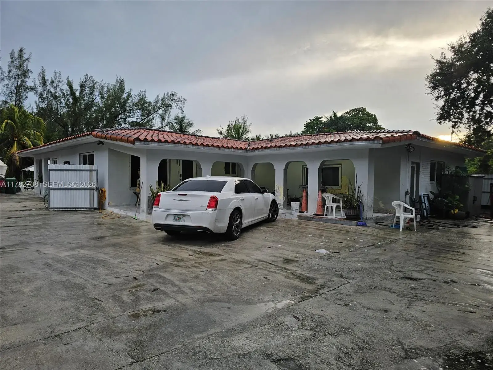 1860 NW 107th St, Miami FL 33167