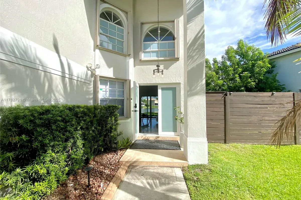 480 SW 203rd Ave # 480, Pembroke Pines FL 33029