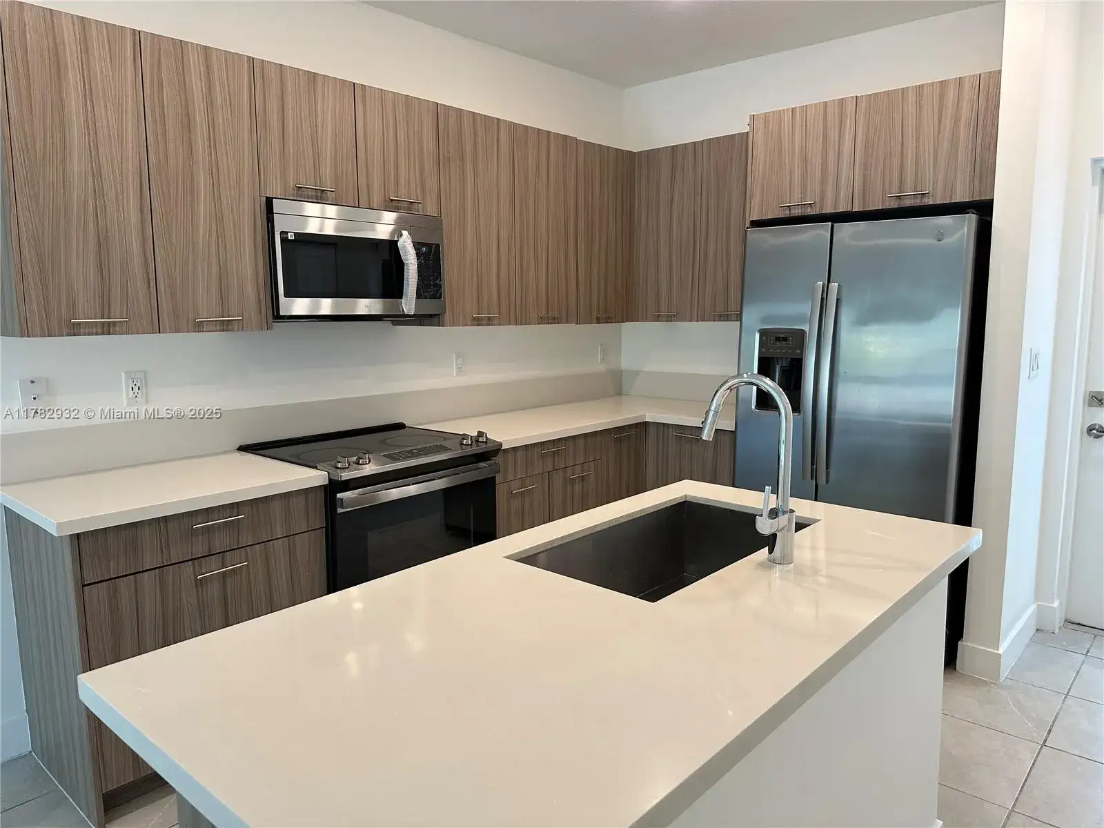 8201 NW 41st St # 206, Doral FL 33166 photo 3
