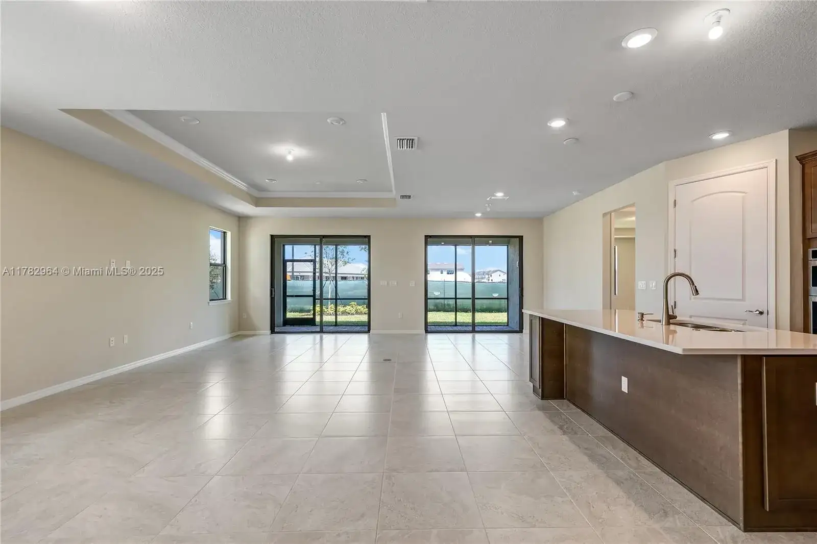 4480 Gramercy Dr, Oakland Park FL 33309 photo 5