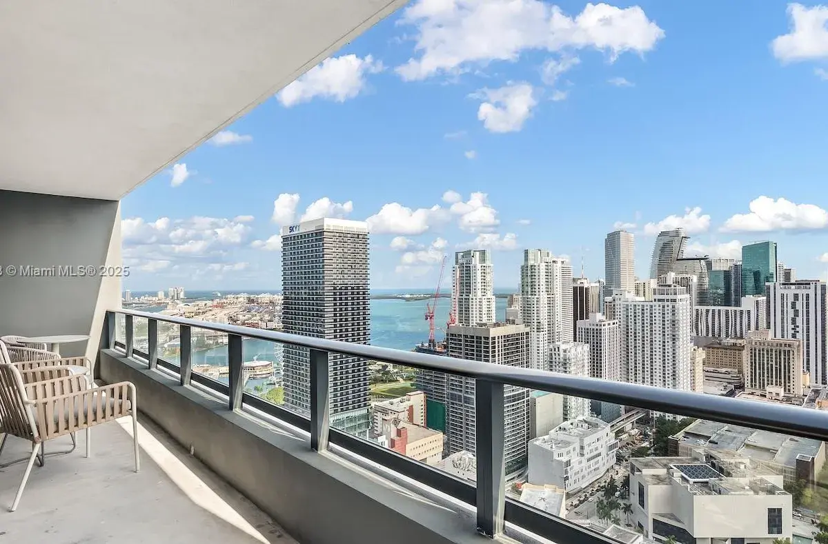 601 NE 1st Ave # 4005, Miami FL 33132