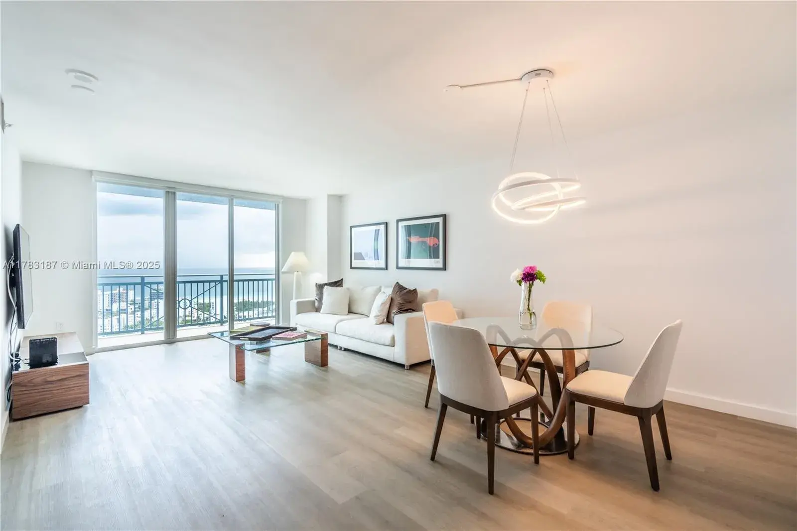 90 Alton Rd # 2807, Miami Beach FL 33139