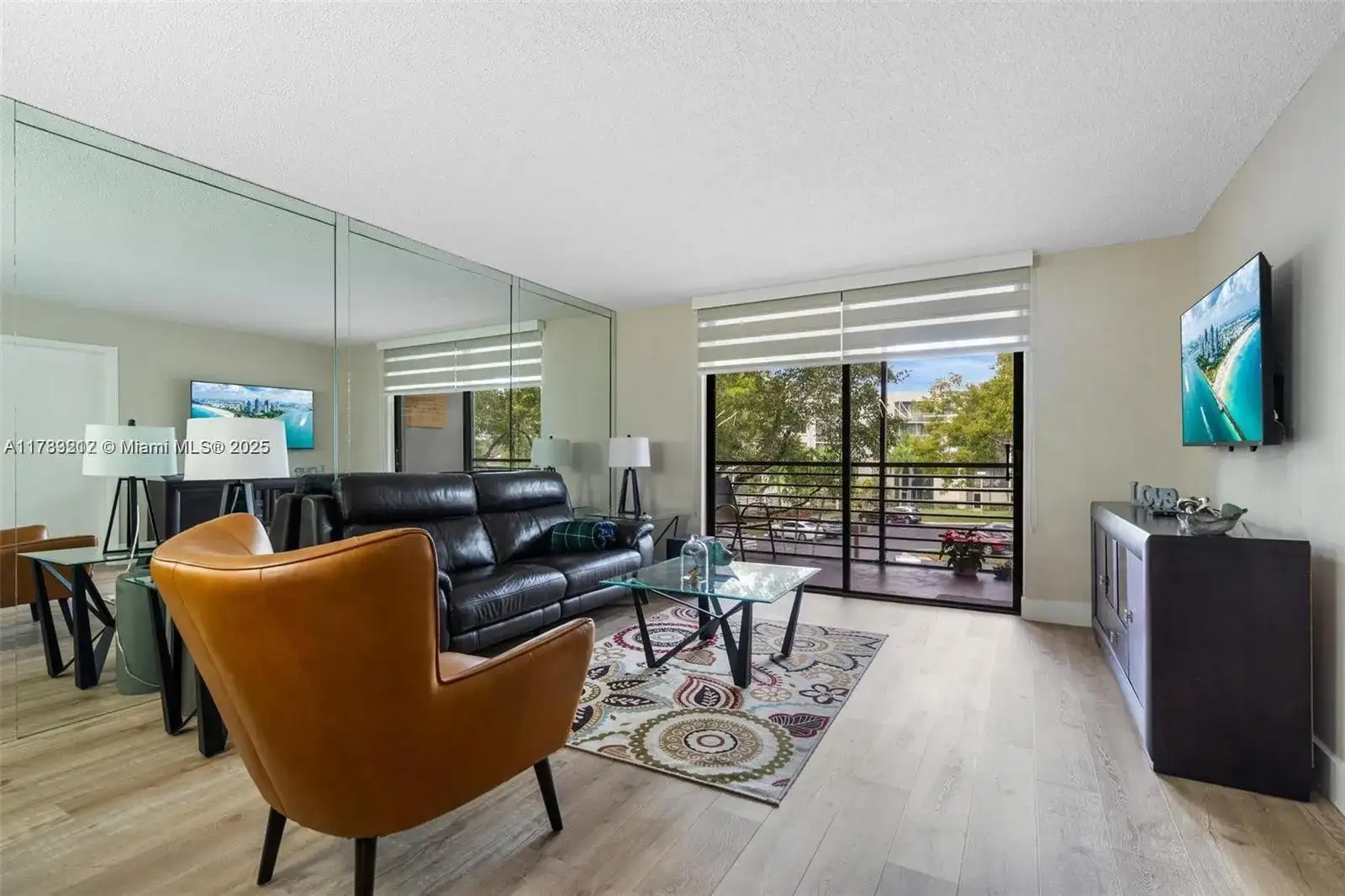 1001 Colony Point Cir # 312, Pembroke Pines FL 33026 photo 2