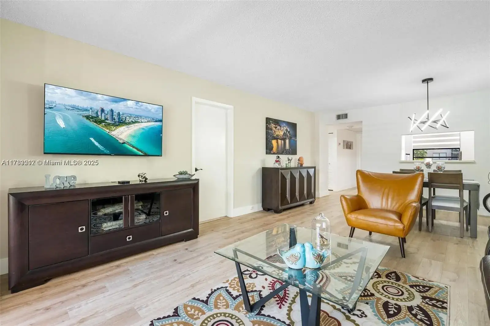 1001 Colony Point Cir # 312, Pembroke Pines FL 33026 photo 5