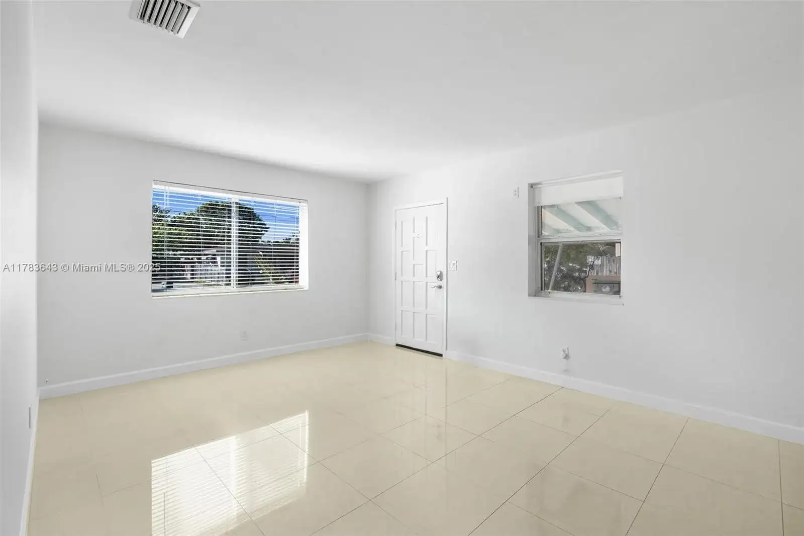 3421 SW 35th St, West Park FL 33023 photo 5
