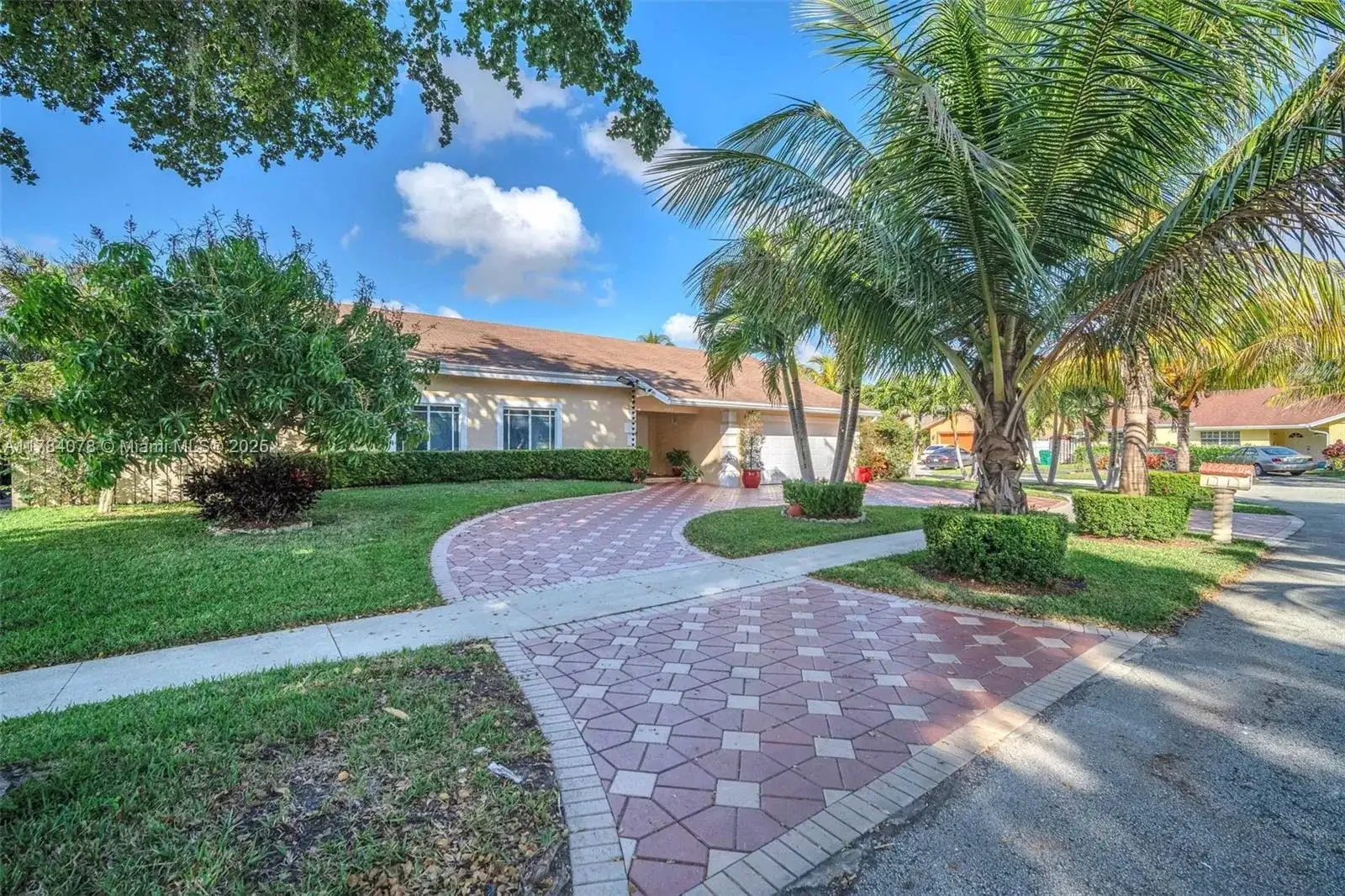 4991 NW 72nd Ter, Lauderhill FL 33319 photo 3