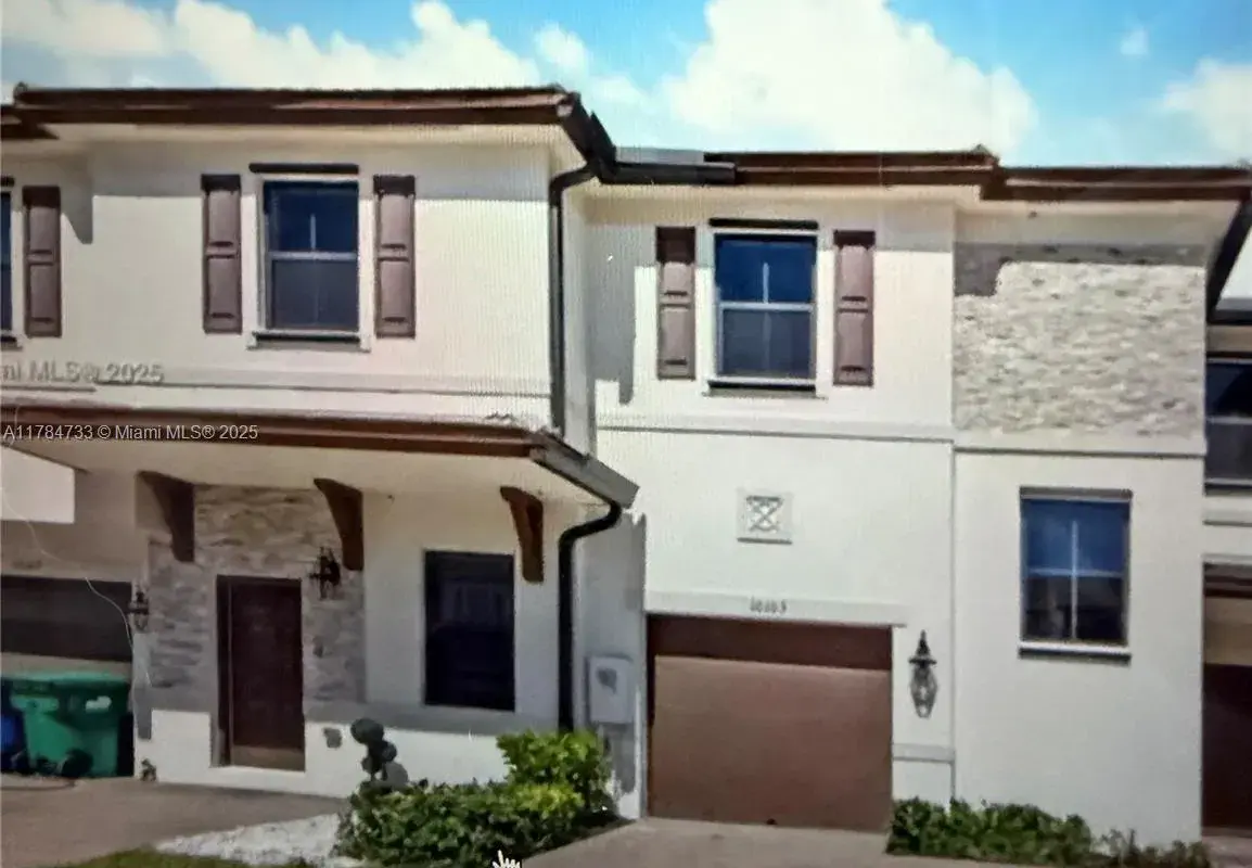10226 SW 231st Ln, Miami FL 33190