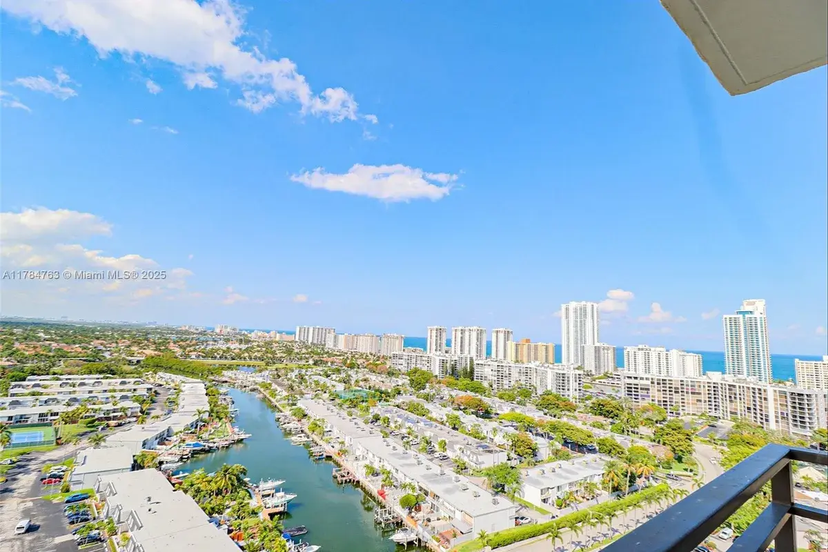 2500 Parkview Dr # 2107, Hallandale Beach FL 33009
