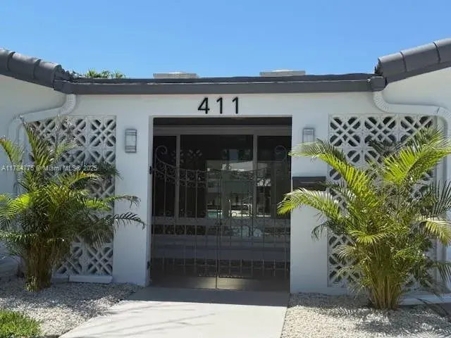 411 SE 6th Ave, Pompano Beach FL 33060