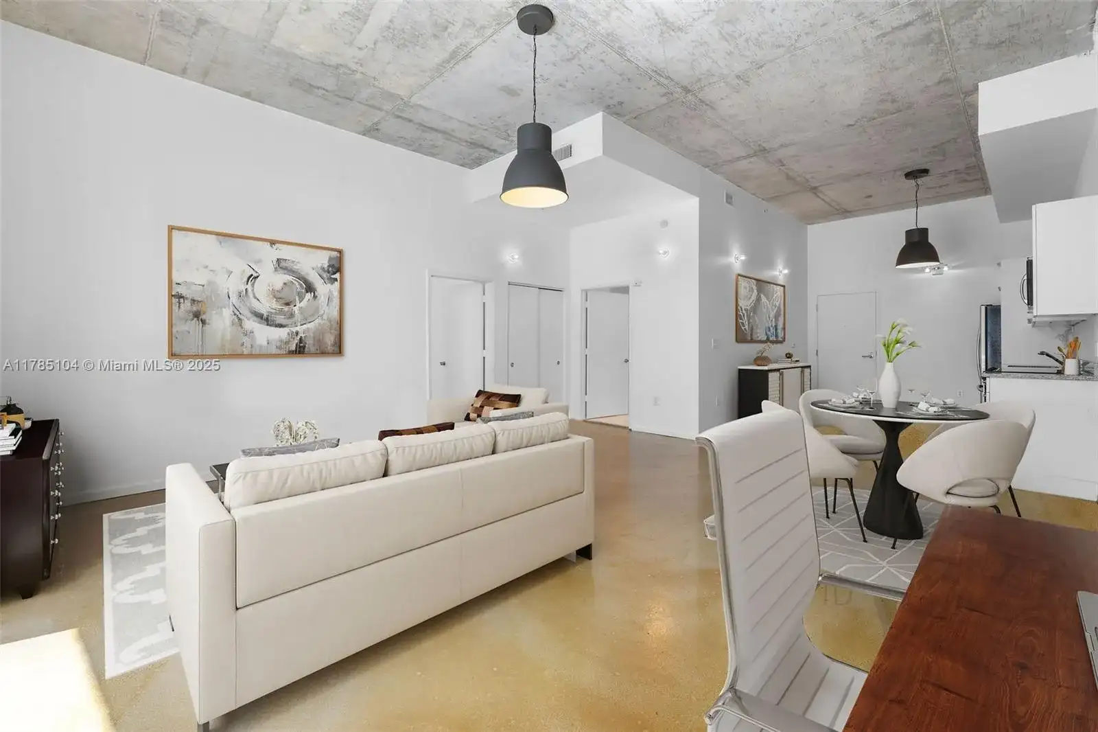 2001 Meridian Ave # 412, Miami Beach FL 33139 photo 2