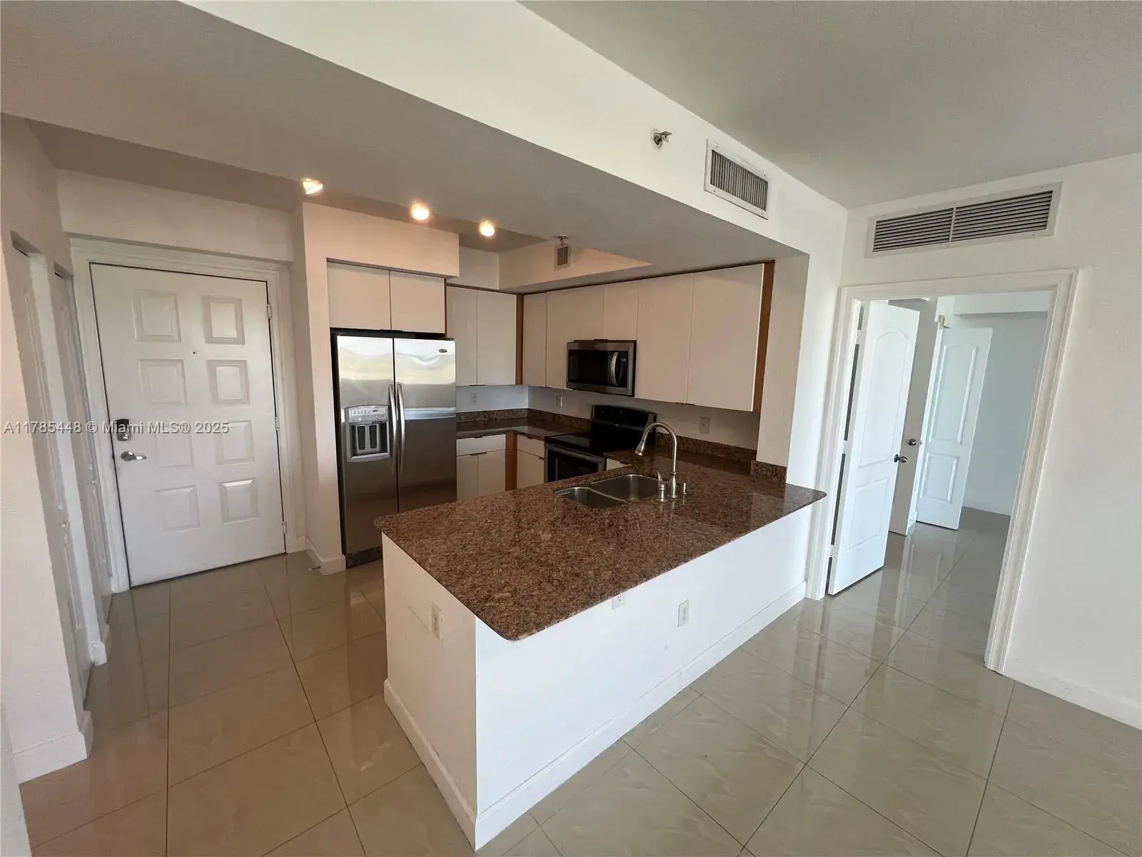 1830 Radius Dr # 909, Hollywood FL 33020