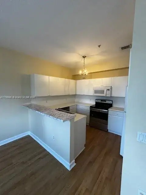 1017 Shoma Dr # 462, Royal Palm Beach FL 33414 photo 5