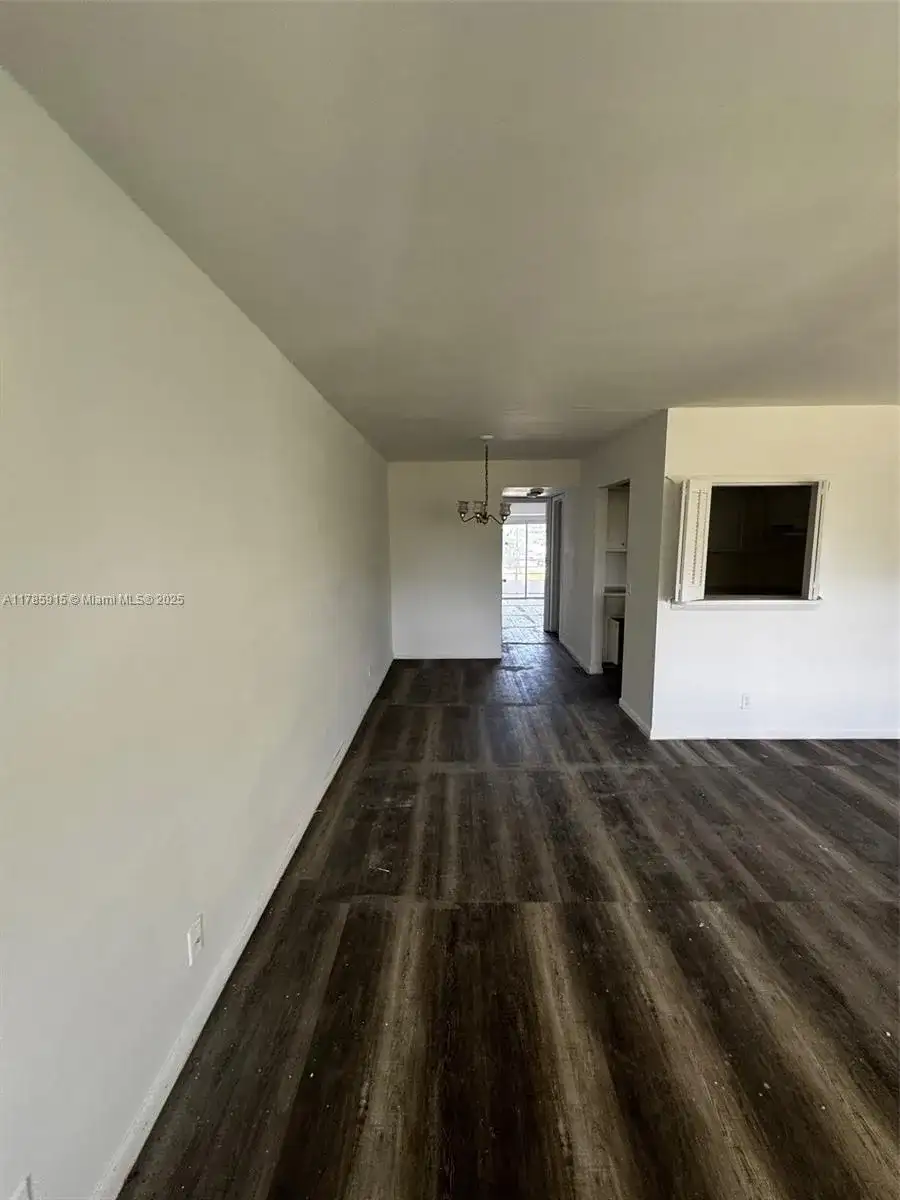 42 Sheffield B # B, West Palm Beach FL 33417 photo 2