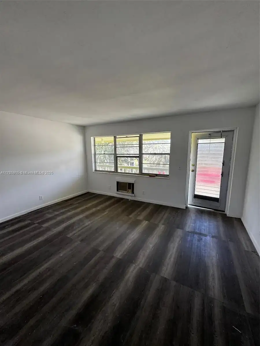 42 Sheffield B # B, West Palm Beach FL 33417 photo 3
