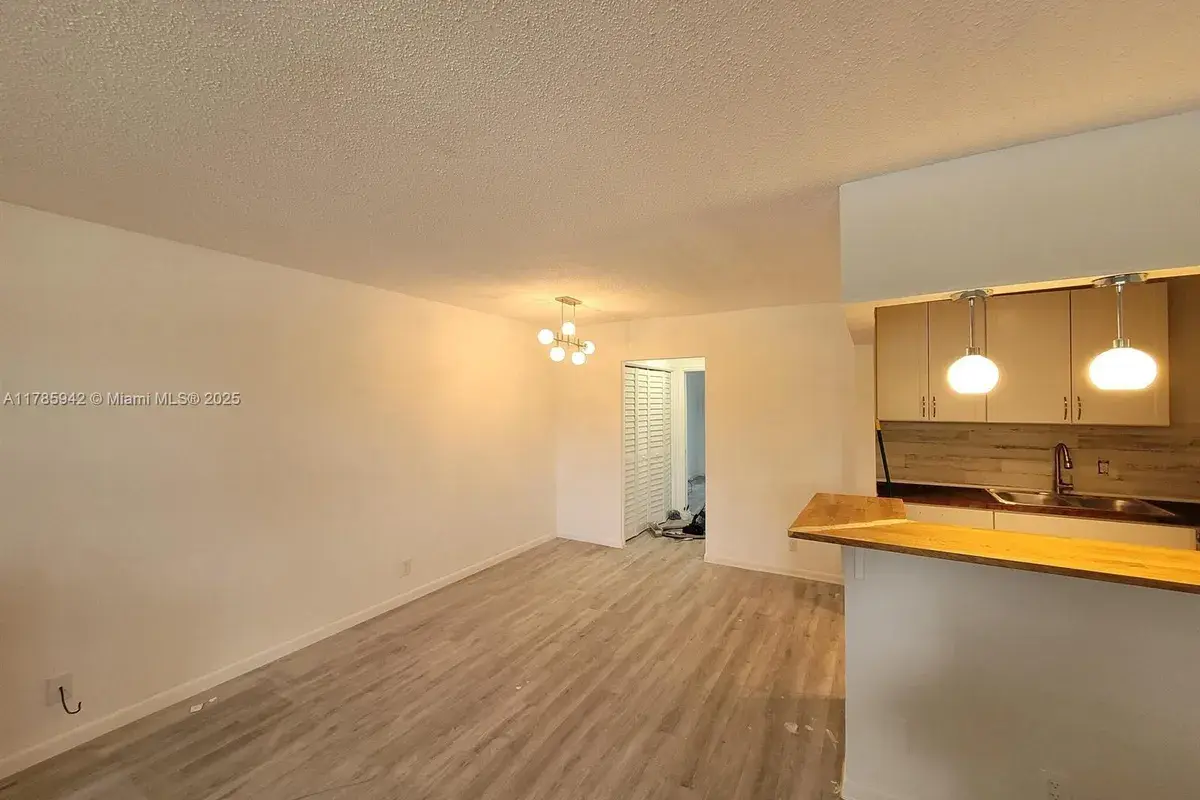 14 Salisbury A # 14, West Palm Beach FL 33417