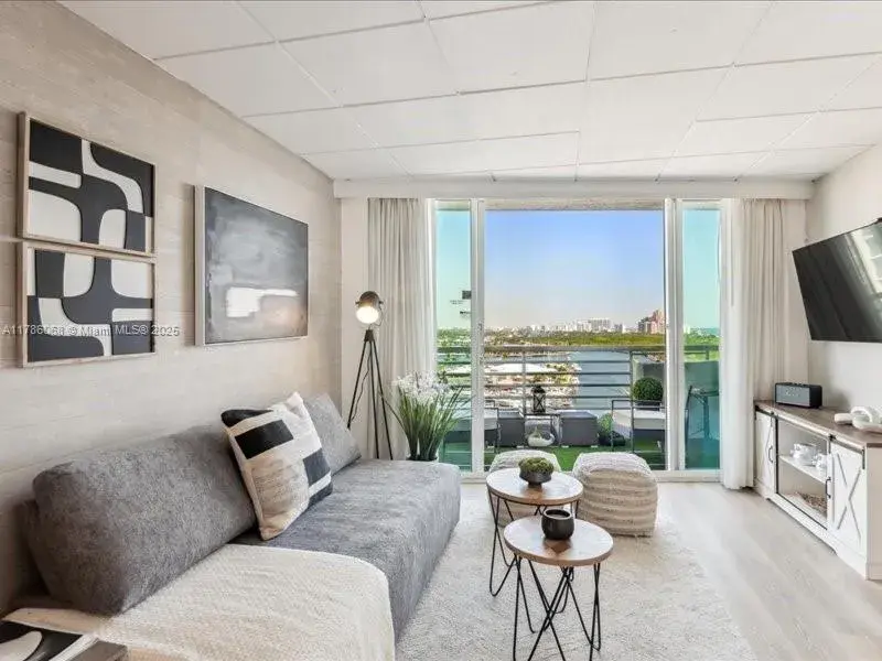 2670 E Sunrise Blvd # 1428, Fort Lauderdale FL 33304