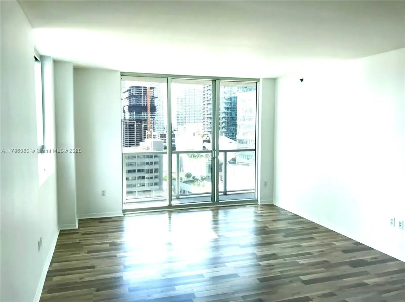 55 SE 6th St # 1610, Miami FL 33131 photo 5