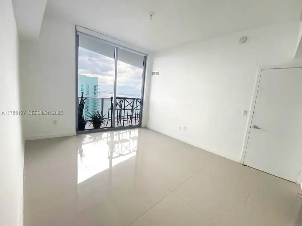 488 NE 18th St # 4905, Miami FL 33132 photo 4