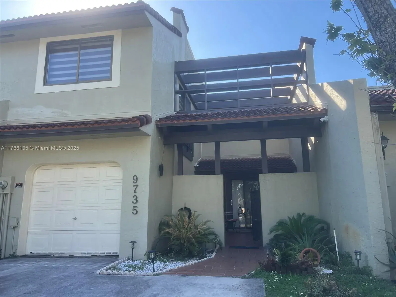 9735 Costa Del Sol Blvd # 101, Doral FL 33178