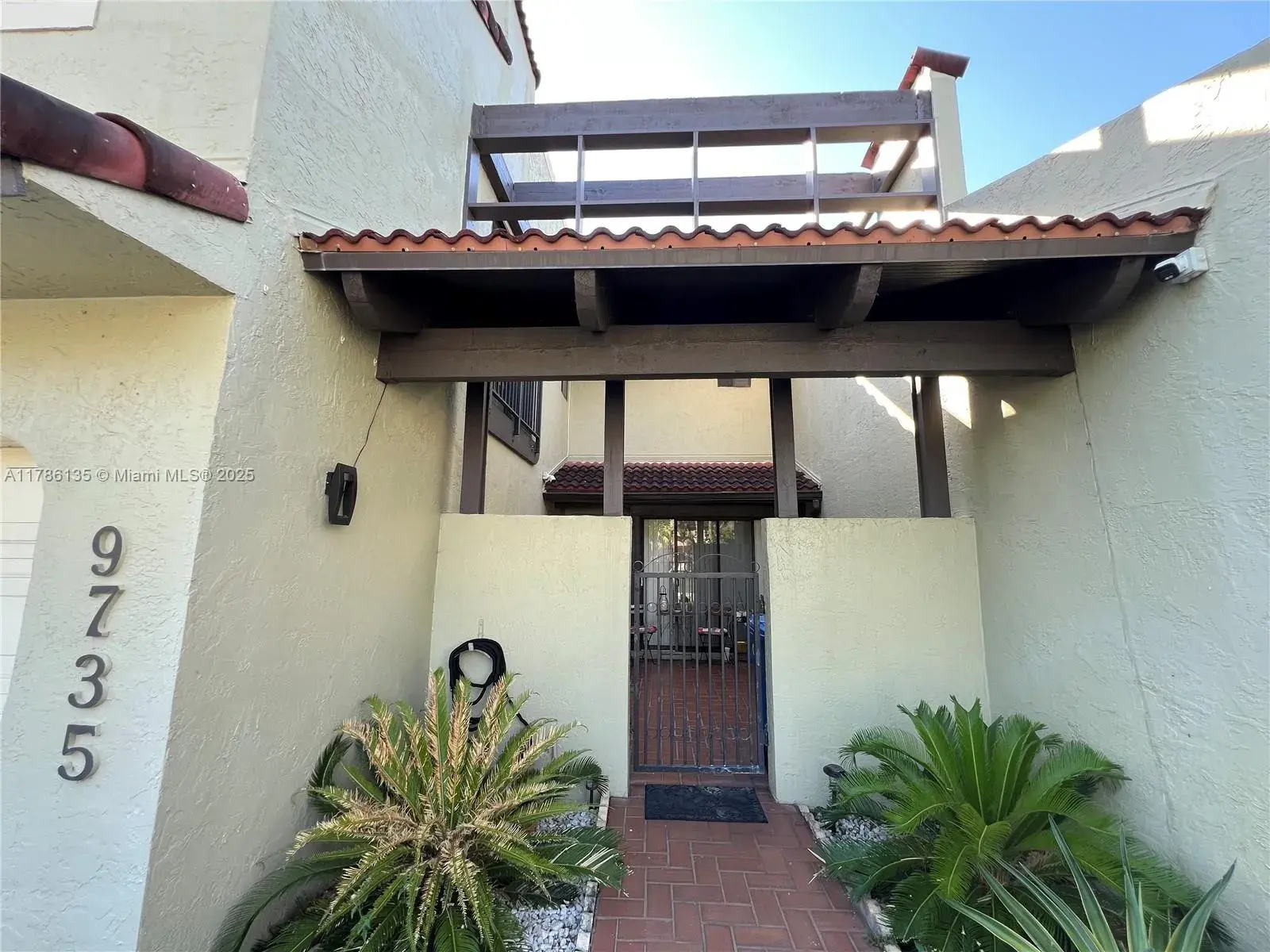 9735 Costa Del Sol Blvd # 101, Doral FL 33178