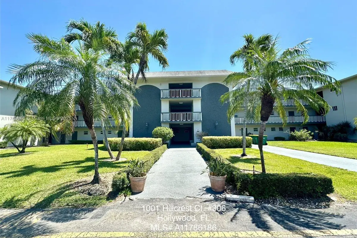 1001 Hillcrest Ct # 306, Hollywood FL 33021