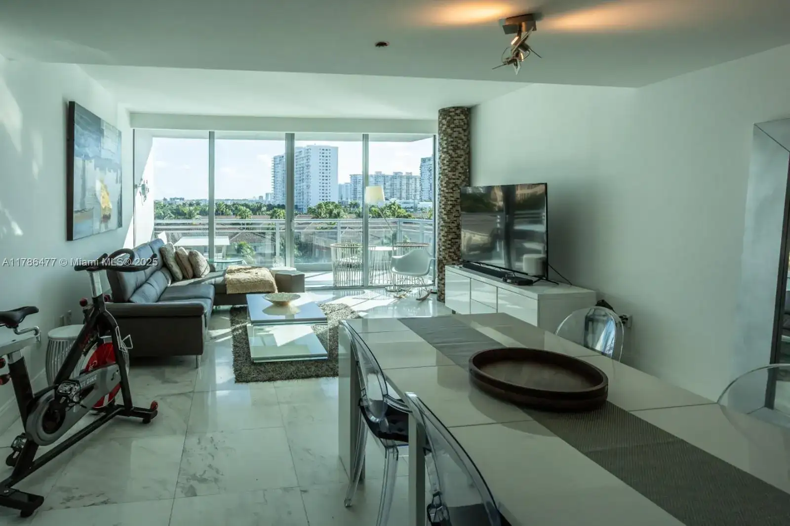 2950 NE 188th St # 401, Aventura FL 33180 photo 3