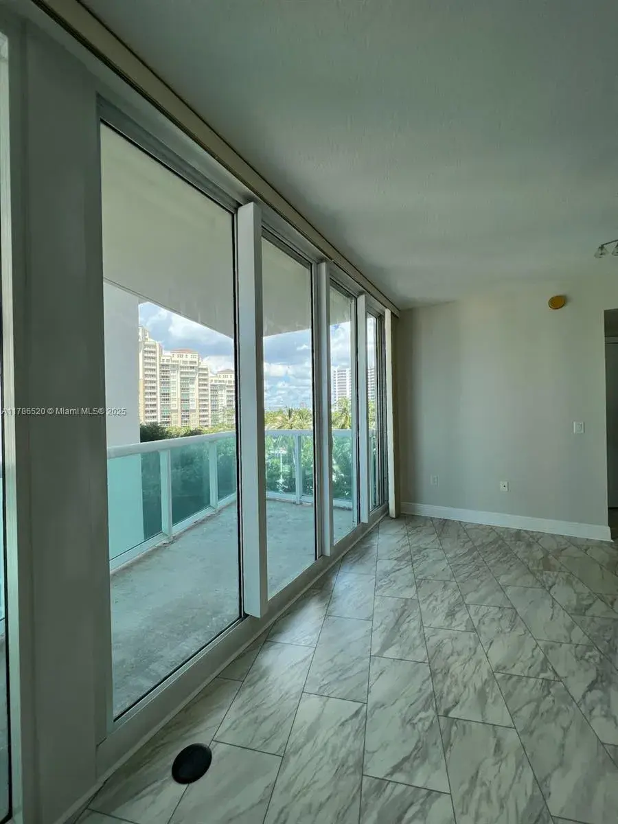 3370 Hidden Bay Dr # 610, Aventura FL 33180