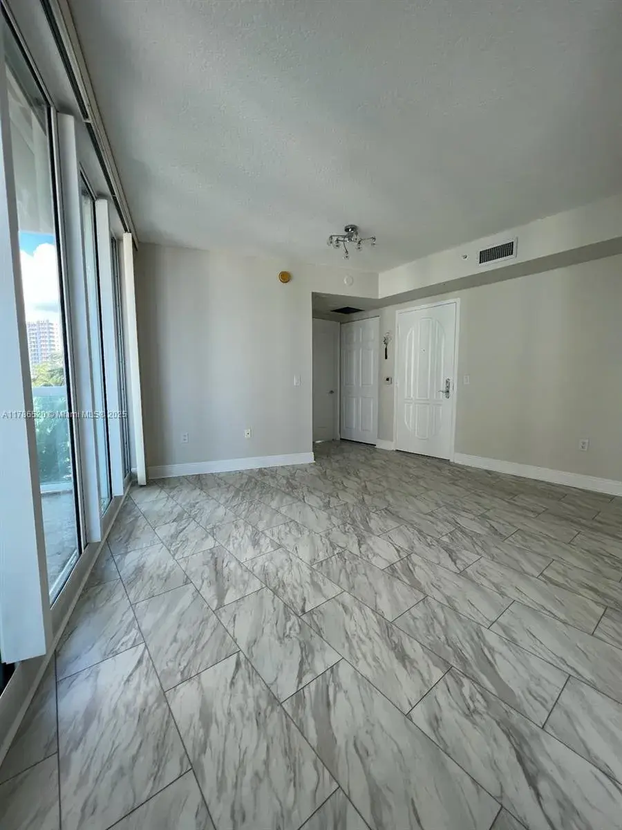 3370 Hidden Bay Dr # 610, Aventura FL 33180