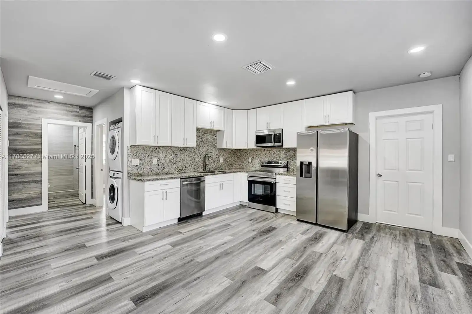 2238 Thomas St, Hollywood FL 33020 photo 4
