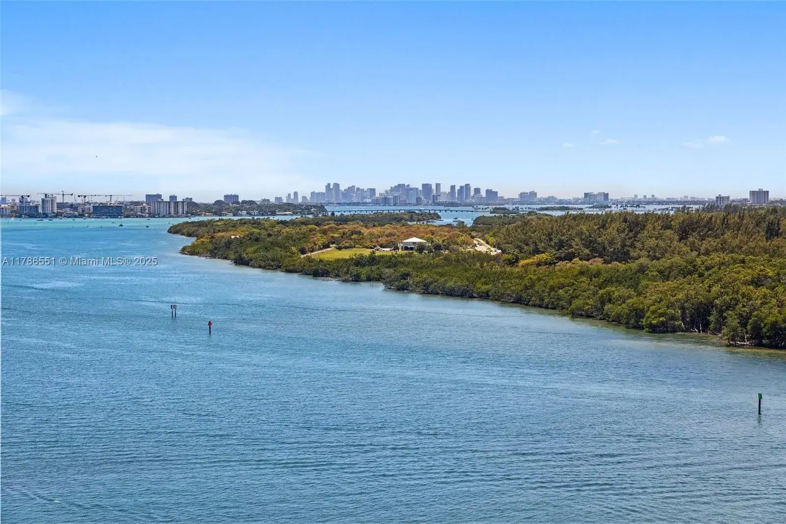 300 Bayview Dr # 1214, Sunny Isles Beach FL 33160