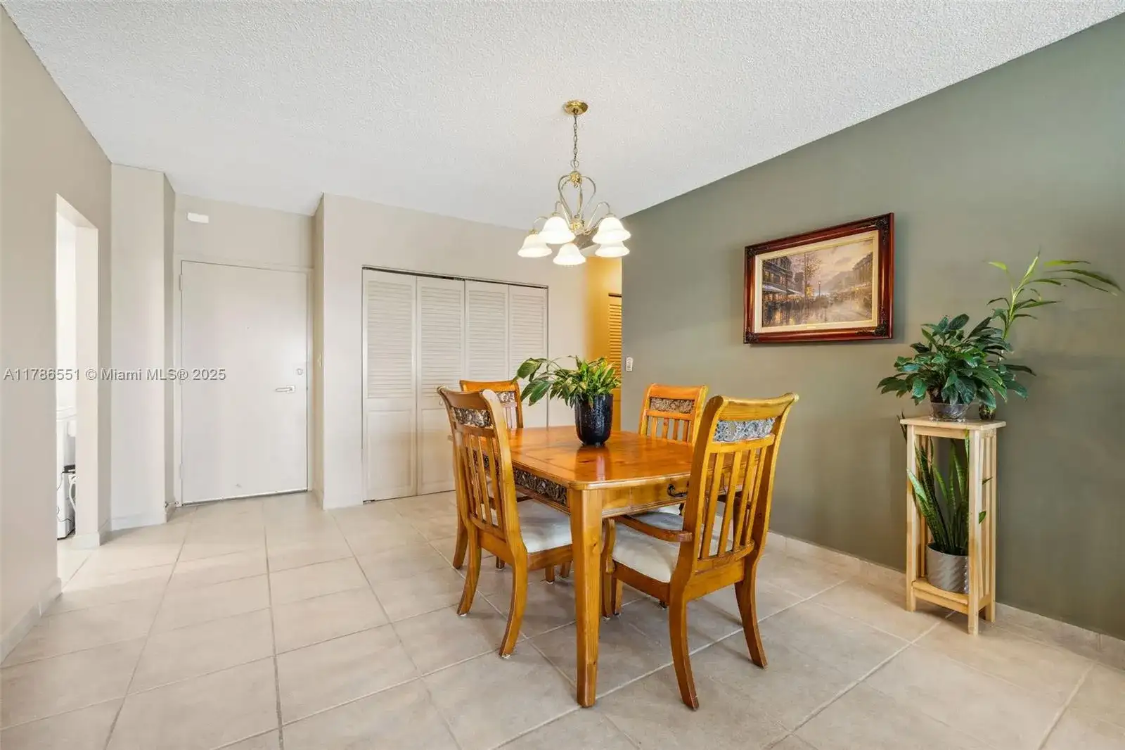 300 Bayview Dr # 1214, Sunny Isles Beach FL 33160 photo 4