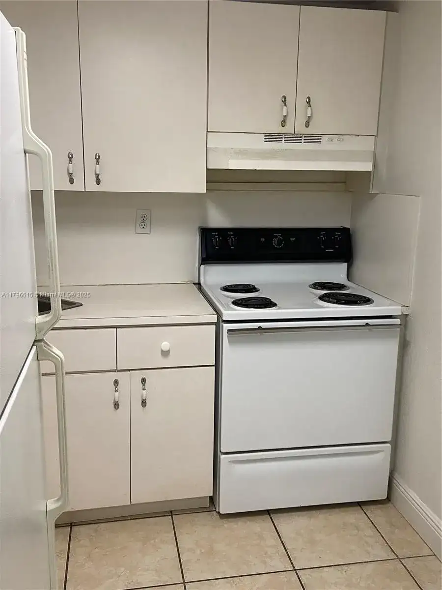 666 W 81st St # 127, Hialeah FL 33014 photo 3