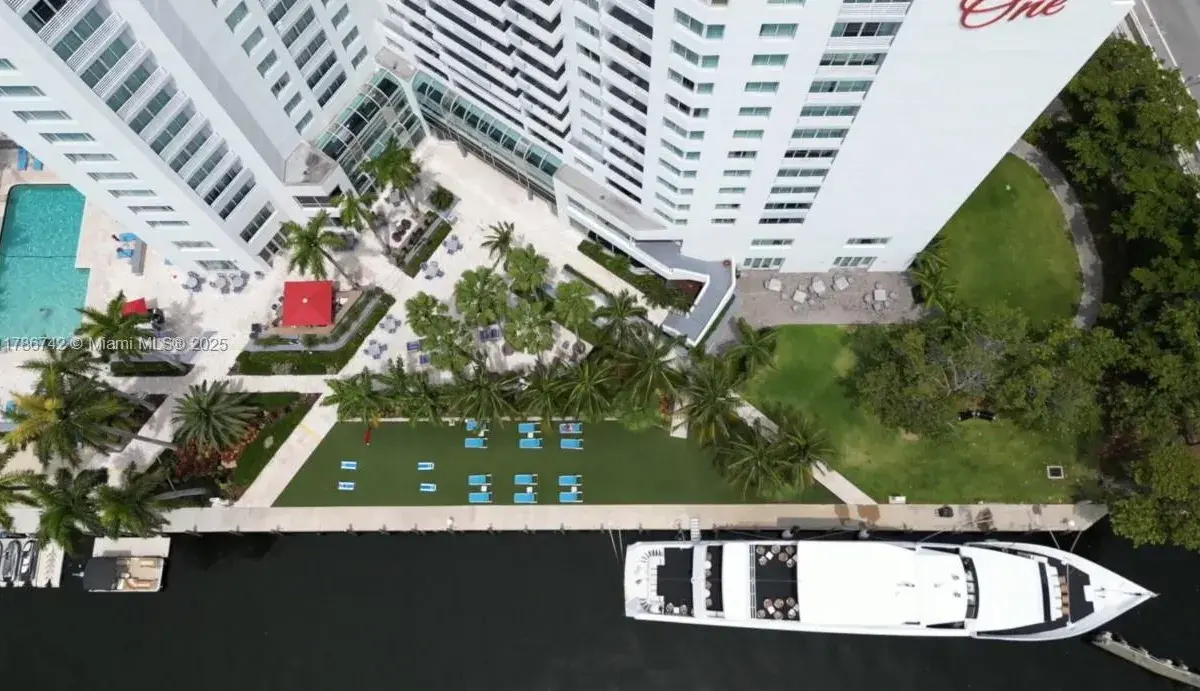 2670 E Sunrise Blvd # 1002, Fort Lauderdale FL 33304