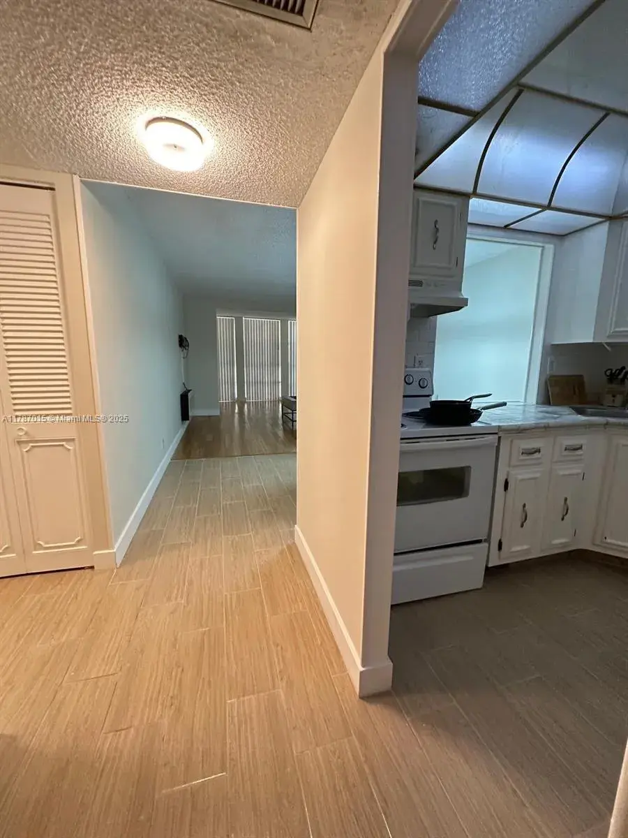 851 Three Islands Blvd # 114, Hallandale Beach FL 33009