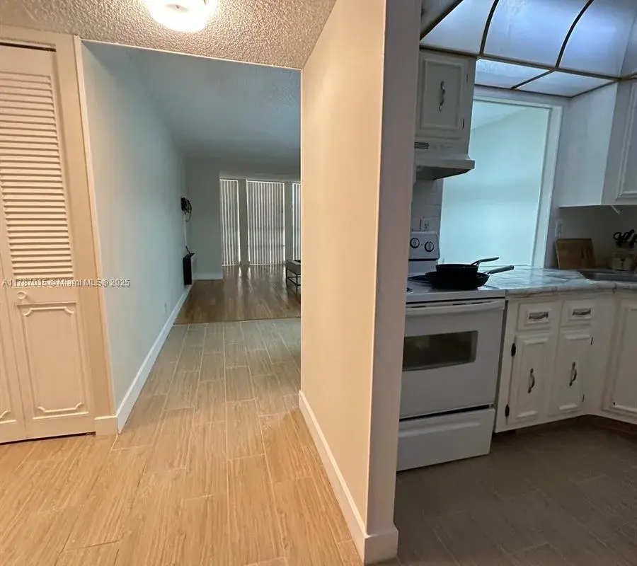 851 Three Islands Blvd # 114, Hallandale Beach FL 33009