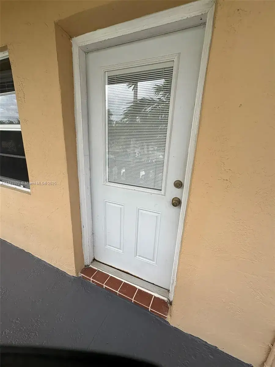 20311 NE 2nd Ave # 27, Miami FL 33179 photo 4