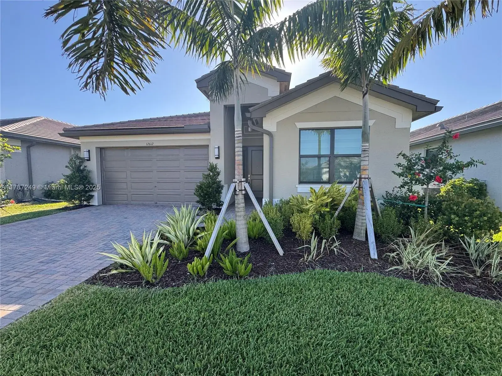12612 SW Green Creek Dr, Port St. Lucie FL 34987