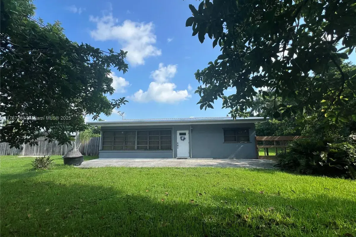 16635 SW 236th St, Homestead FL 33031