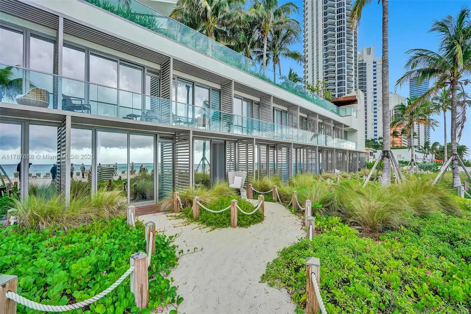 18975 Collins Ave # 8, Sunny Isles Beach FL 33160 photo 4
