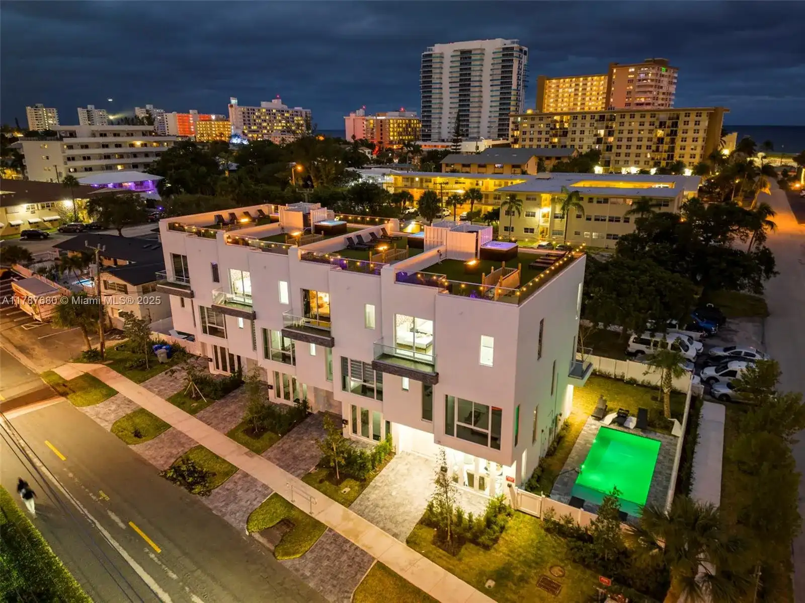 1000 N Riverside Dr, Pompano Beach FL 33062