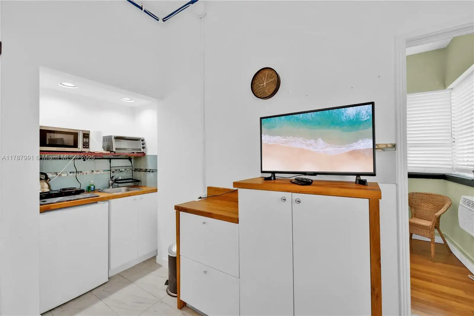 255 W 24th St # 136, Miami Beach FL 33140 photo 3