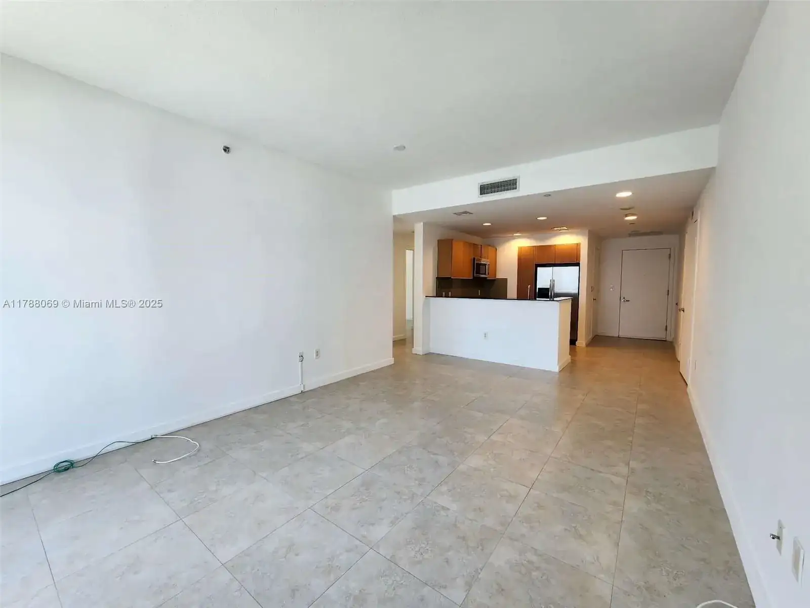 1060 Brickell Ave # 2007, Miami FL 33131 photo 5