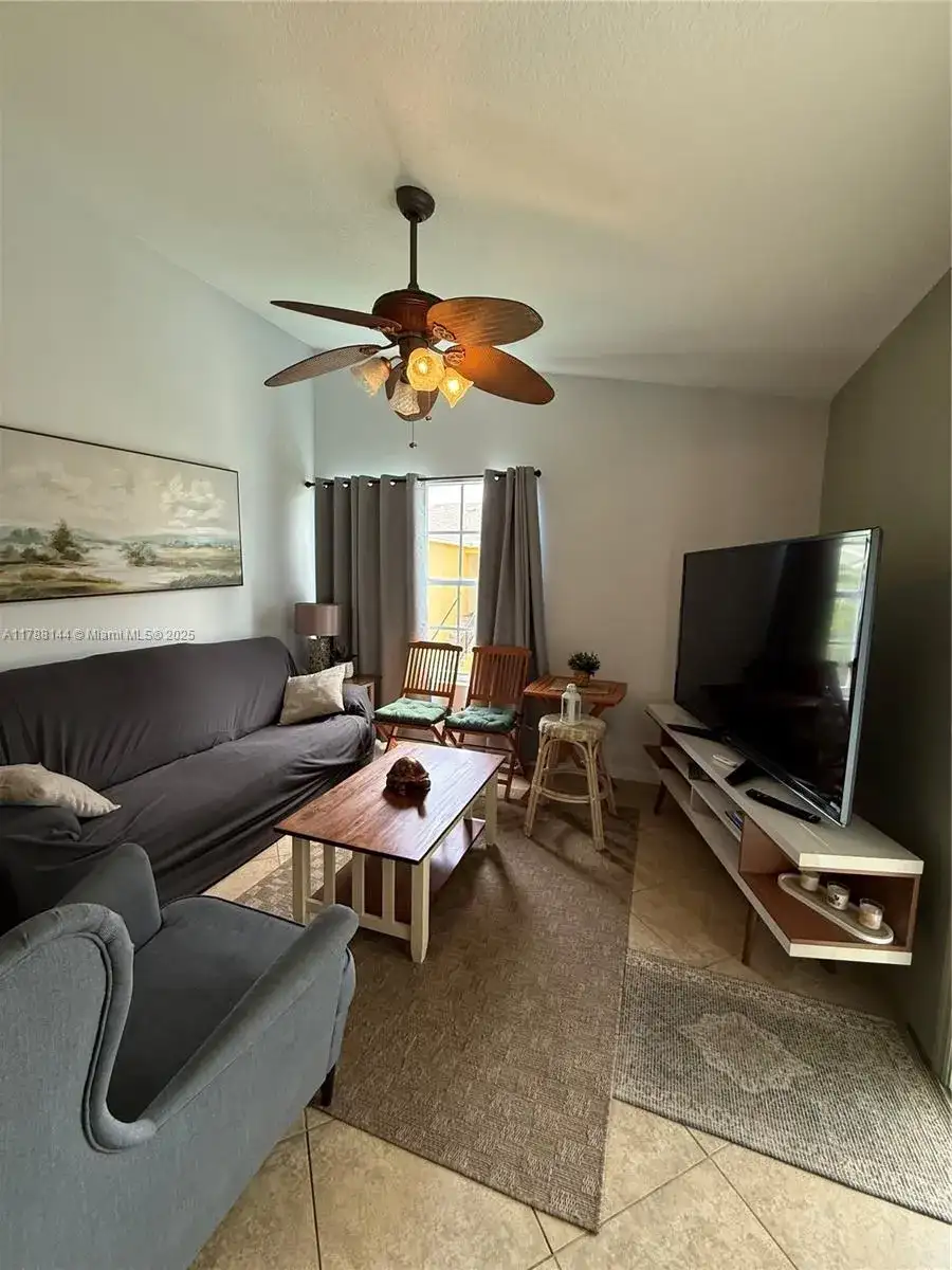 559 Waterside Dr # 559, Hypoluxo FL 33462 photo 2