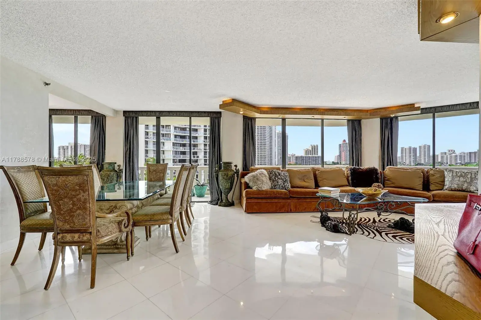 3000 Island Blvd # 706, Aventura FL 33160